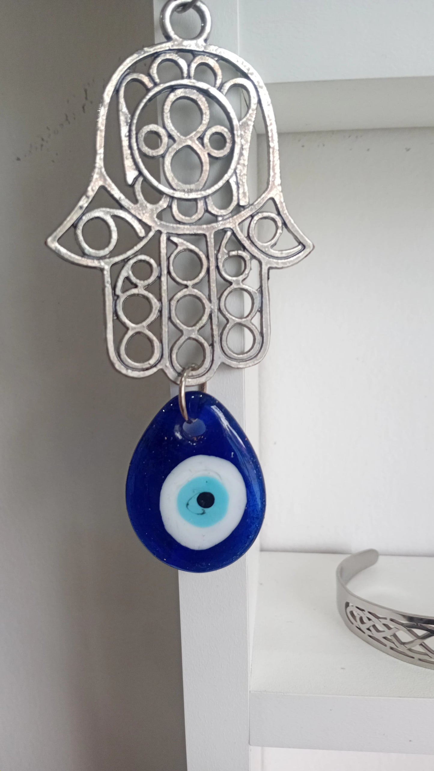 Colgante “Mano Protectora” con Ojo Turco de Vidrio