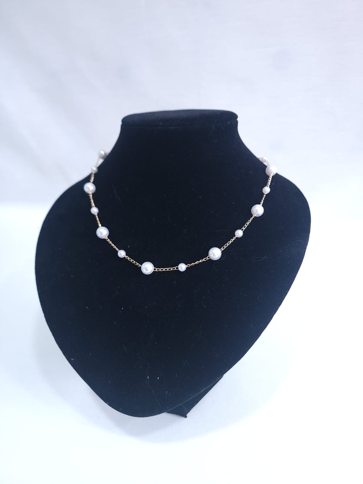 Collar “Luz Serena” – Elegancia Sutil en Cada Perla