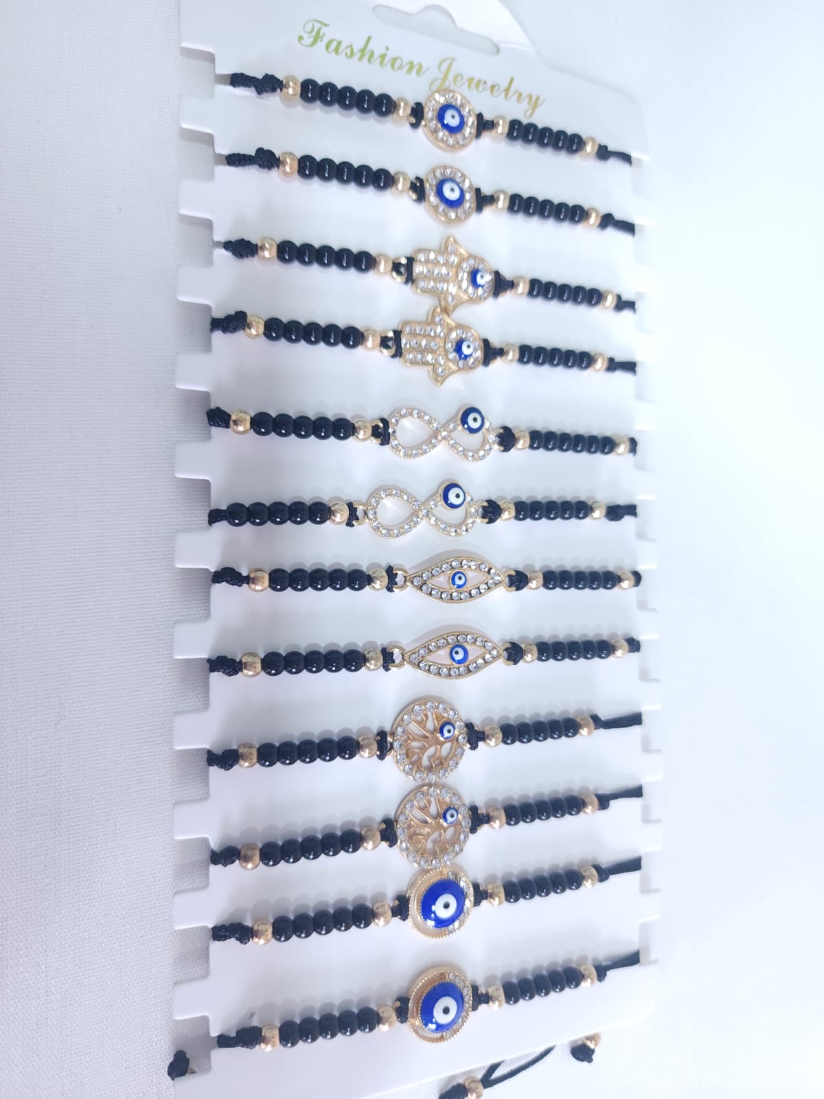 Pulseras de Protección “Amuletos del Alma” – Energía, Estilo y Significado