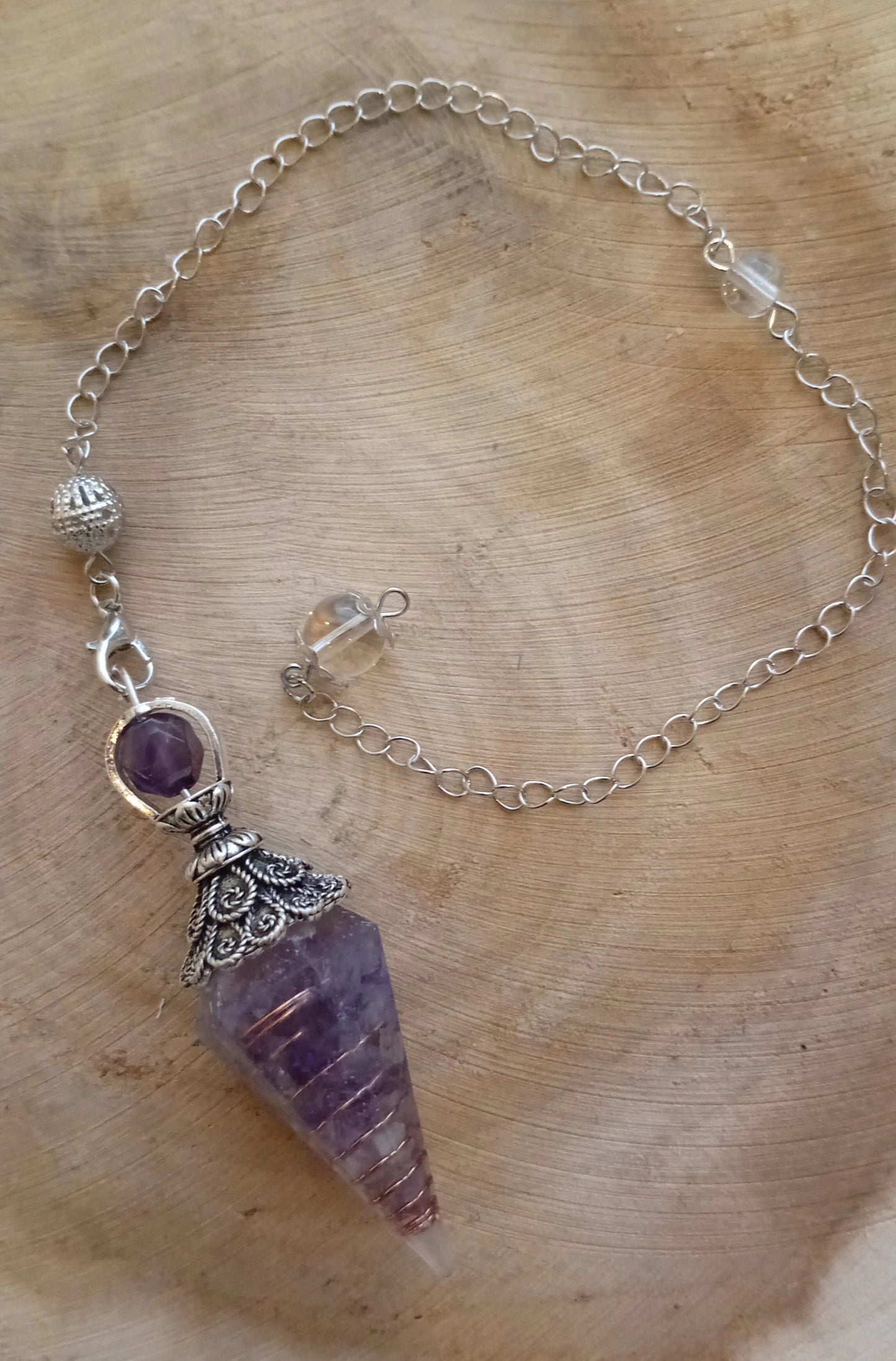 Péndulo de Amatista – Claridad, Intuición y Sanación Espiritual