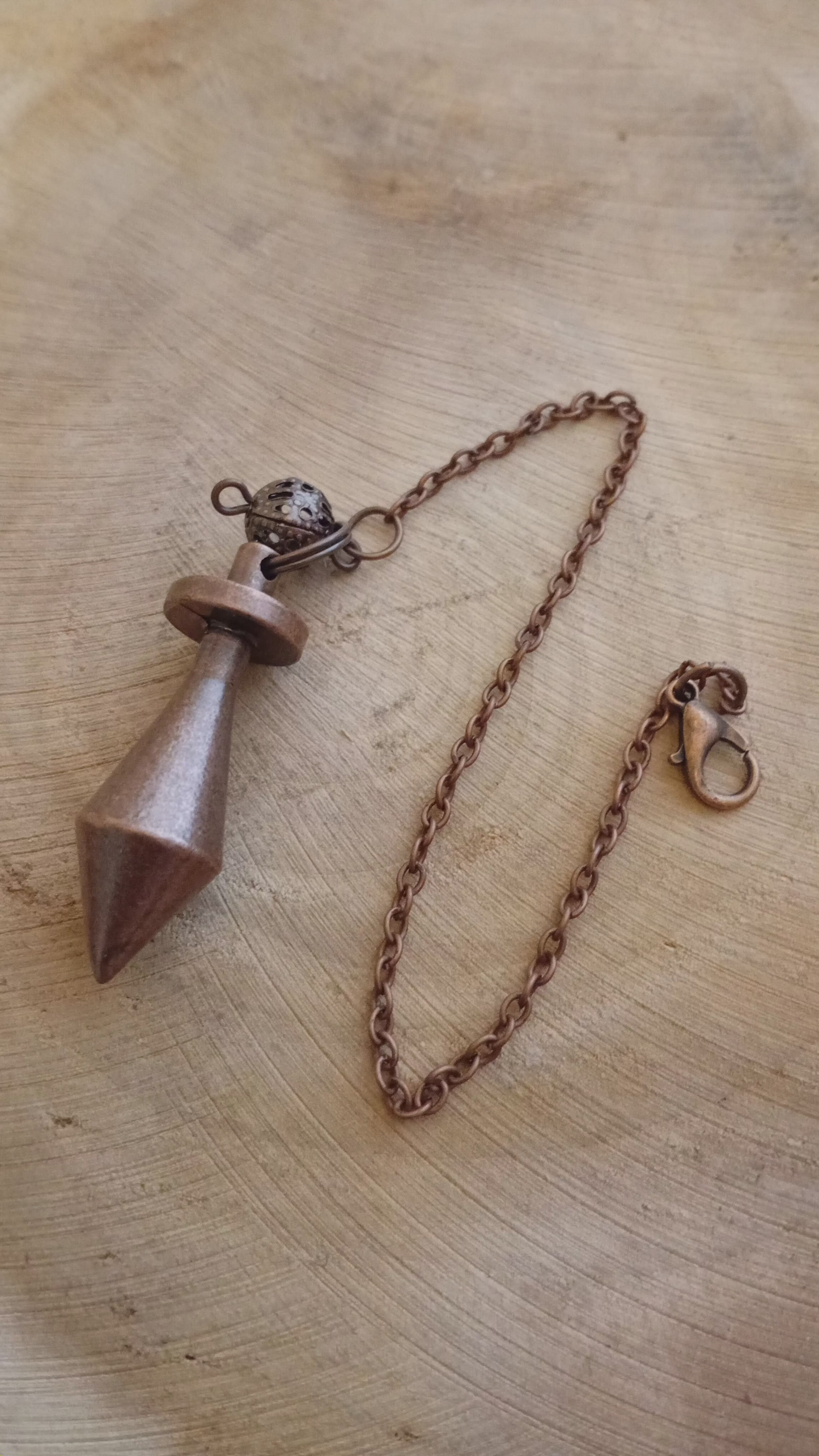 Péndulo de Cobre – Precisión Energética y Conexión Vital