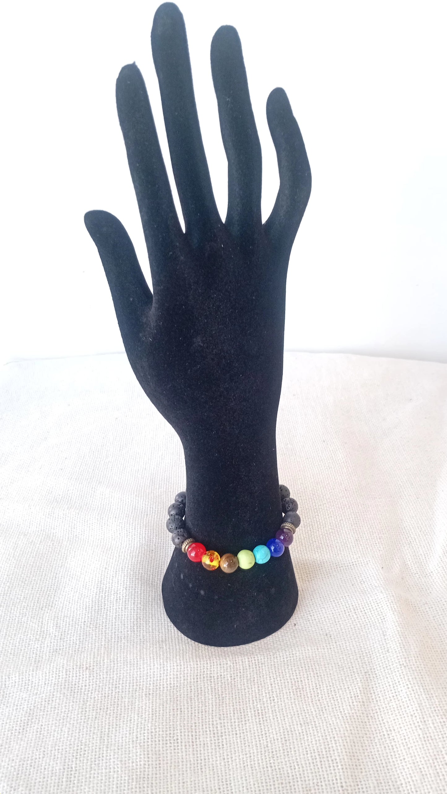 Pulsera Chakras y Piedra Volcánica – Equilibrio, Protección y Conexión