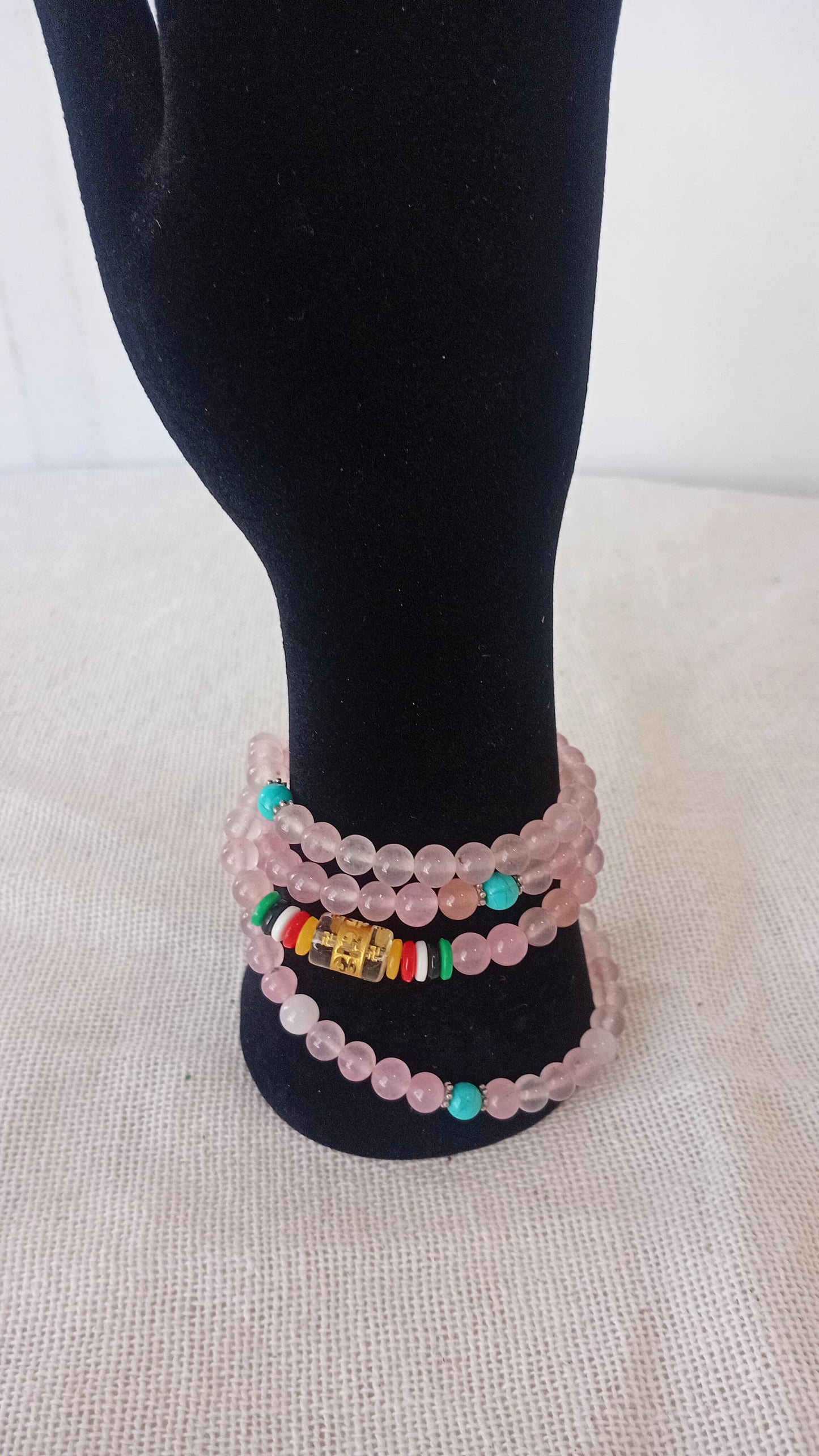 Collar Mala de Cuarzo Rosado con Cuenta Mantra Tibetana