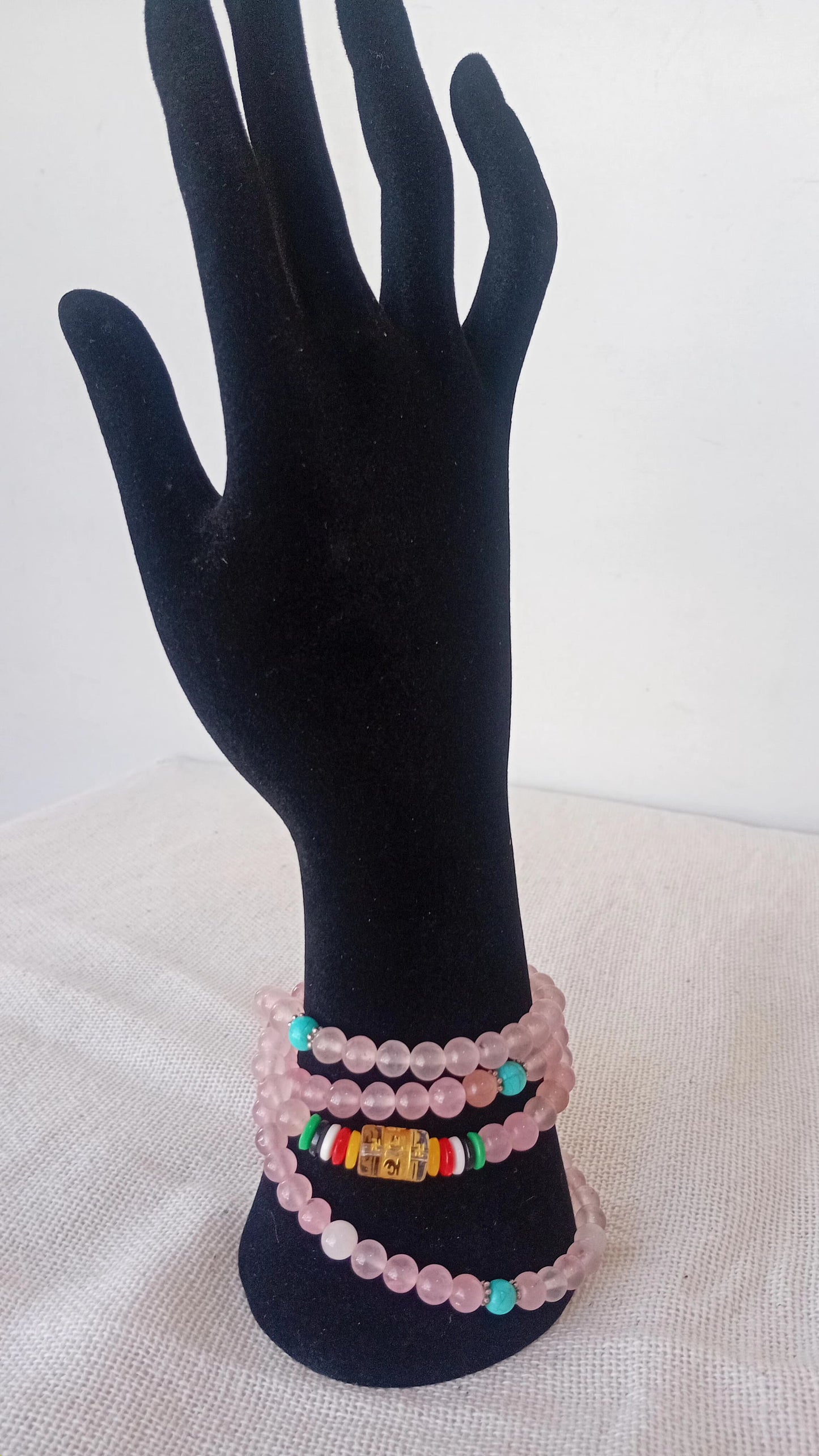 Collar Mala de Cuarzo Rosado con Cuenta Mantra Tibetana