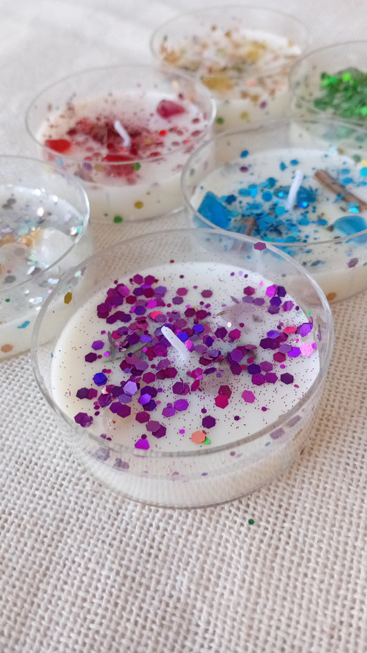Velas Cromáticas con Intención – Luz, Color y Magia Interior
